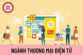 Sinh vi&ecirc;n học ng&agrave;nh thương mại điện tử tham gia buổi hướng dẫn c&aacute;c chứng chỉ cần c&oacute; khi học thương mại điện tử